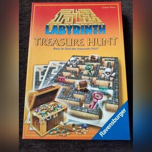 Labyrinth Treasure Hunt Ravensburger Maze Board Game 2006 Complete